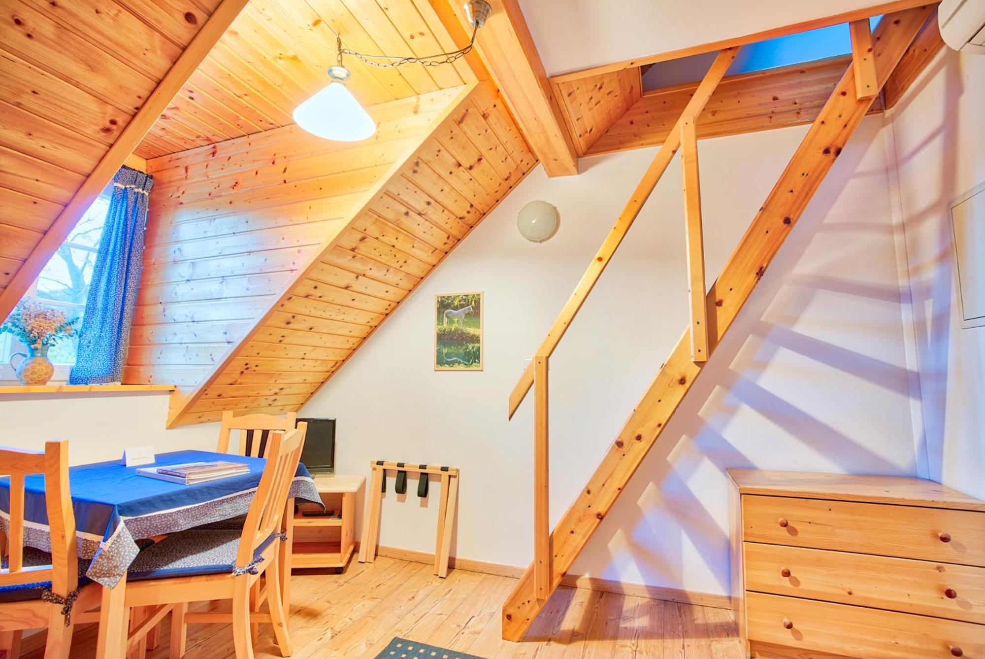 Apartman-Hotel Jitravsky Dvorec Rynoltice Екстериор снимка