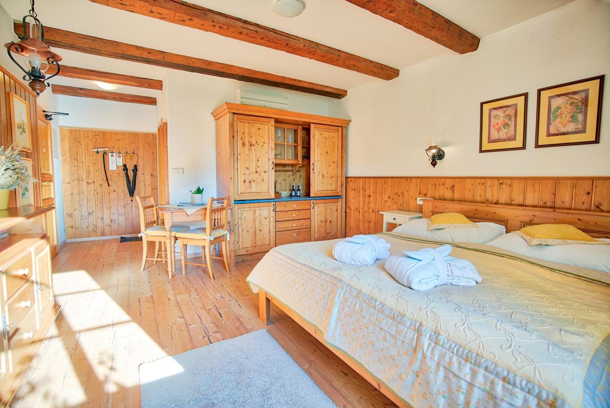 Apartman-Hotel Jitravsky Dvorec Rynoltice Екстериор снимка